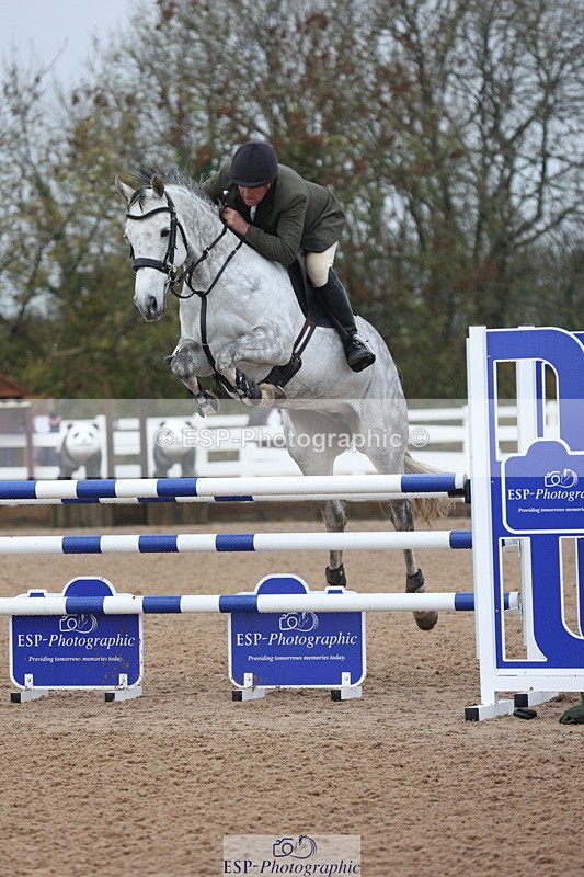 231112A-131835-04384 - Cls 20 Newcomers & 1.10m Open