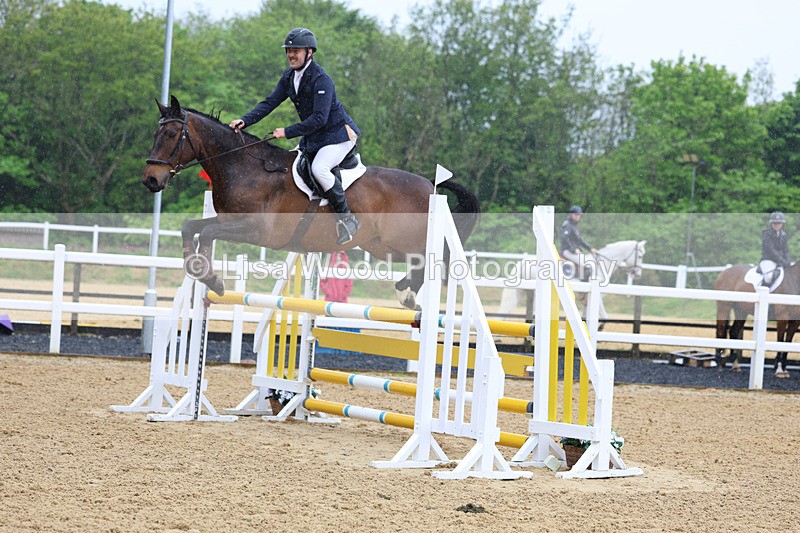 3E7A7188 - Class 7: Senior Newcomers/1.10m open