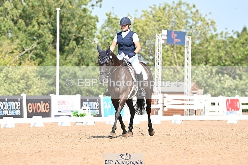 250816-114841-04076 - 109-Amber.Da.SilvaToners.Lady.Florentine