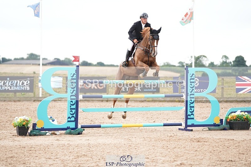 250718-115554-10150 - Cls 2, 3 Star Small Tour Break til End