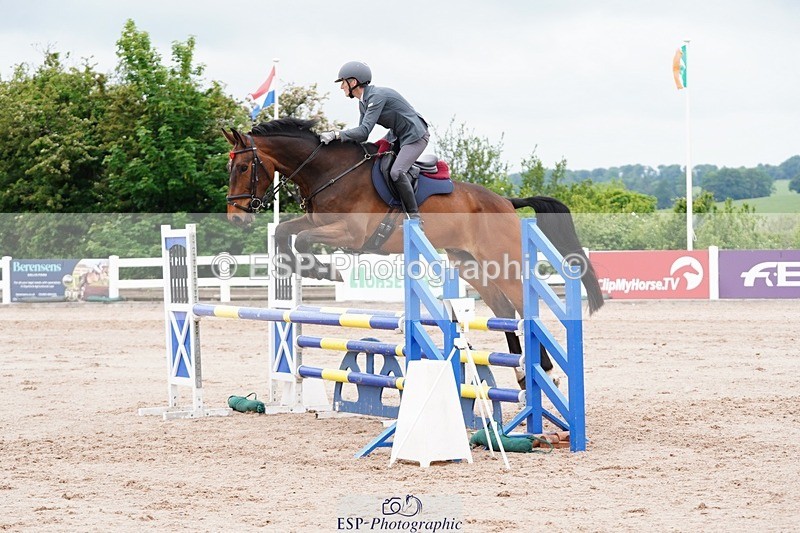 250524-112044-06371 - Cls 21 A&B Snr Disco & 1.00m Open