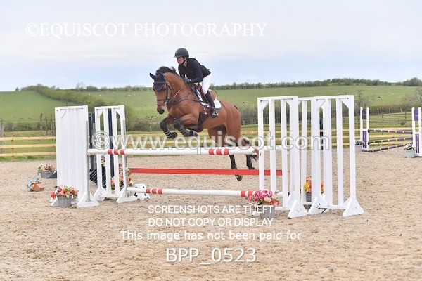 BPP_0523 - CLASS 4 FRI Senior Newcomers/ 1.10m Open