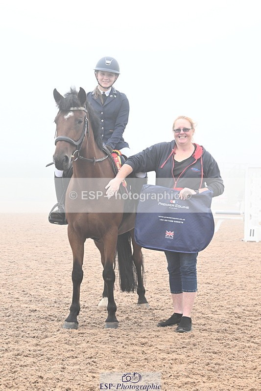 240907A-094044-00153 - Cls 1 Pony Intro 70cm