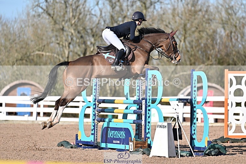 260204A-130907-00320 - Cls 4 Newcomers and 1.10m