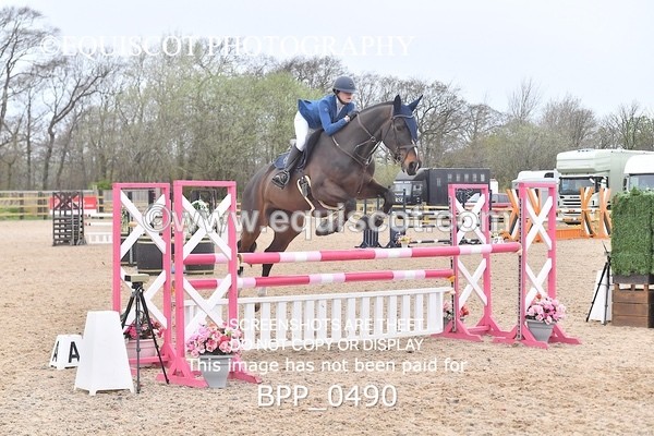 BPP_0490 - CLASS 4 FRI Senior Newcomers/ 1.10m Open