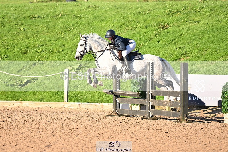 240912A-174717-02596 - Cls 7 Snr 90cm Open Speed Derby