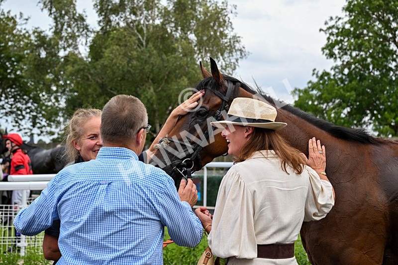 280726-Race 5-Norcross Brow-2258 - Race 5 15.55pm Hoof Hustle Handicap