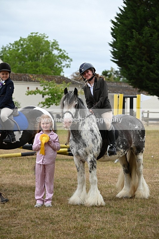 WJ6_9767 - Class 12 Minimus Jumping 45cm