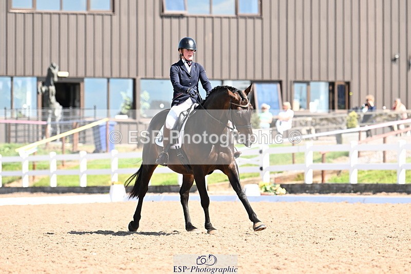 240816A-114323-04095 - 249-Georgina.Young-Minuet1v