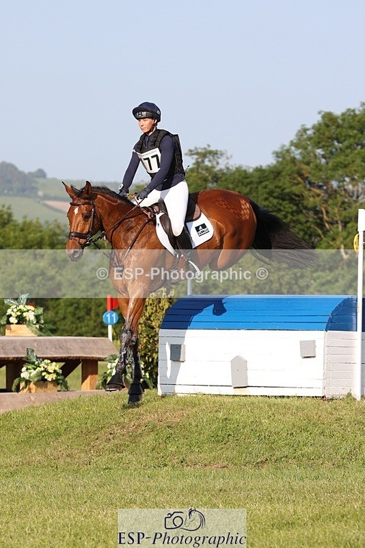 230527-181912-14632 - 177-ARGENTINO_BK-Dani_Evans-XC