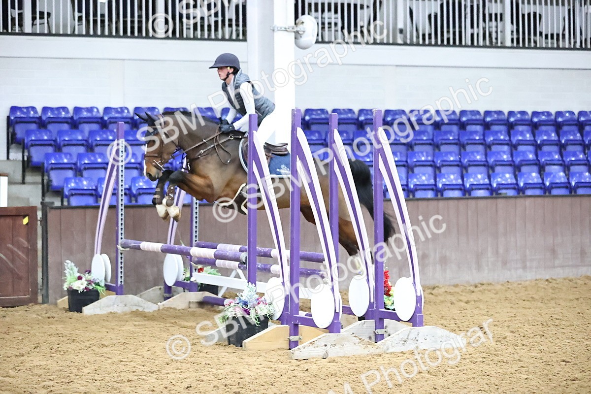 SBM_002300 - Class 8 - Clear Round 80cm
