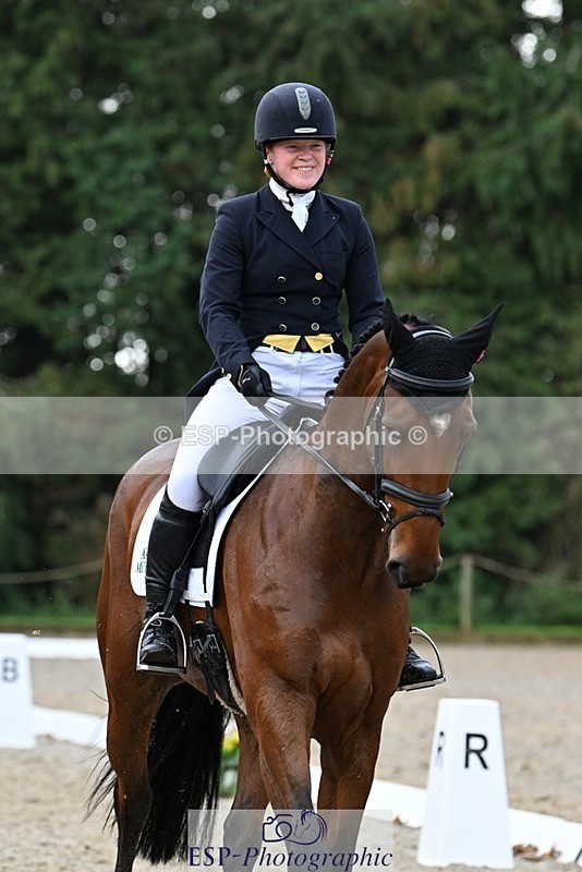 231019-151516-04425 - 062-CLASS.ROMANCE-Eleanor.Hope-DR