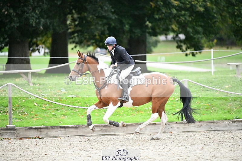 251004A-174113-02557 - Classes 12 & 13 90cm