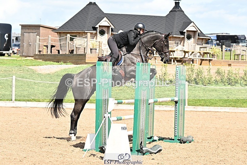 250416-131138-00949 - Cls 4 Newcomers and 1.10m