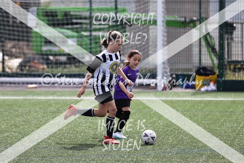 1DX30990 - Sat 13th U9 Girls
