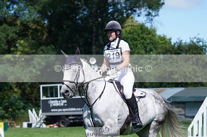 240811A-141914-04257 - 219-