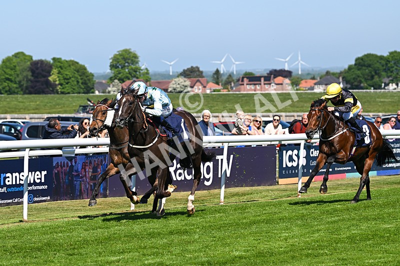 130525-Race 2-Bust A Moon-9597 - Race 2