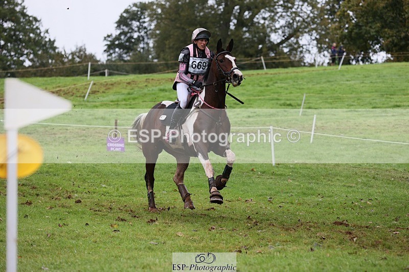 231021-112638-15736 - 669-FOXRIDGE.HIGH.JINX-Claire.Deuten-SC+XC