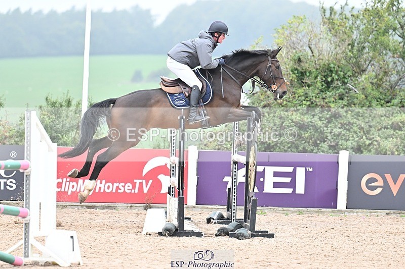 250917-131402-00619 - Cls 4 Newcomers and 1.10m Open