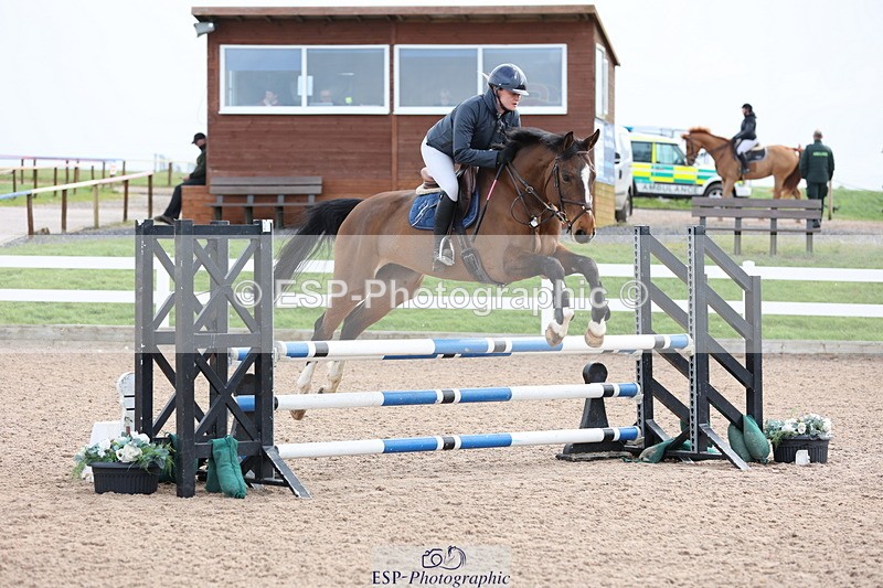 240406A-103914-02799 - Cls 20 British Novice and 90cm Open