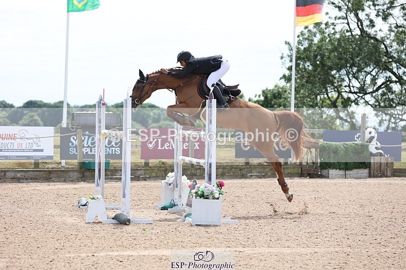 250719-150843-16491 - Cls 3, 3 Star Small Tour Break til End