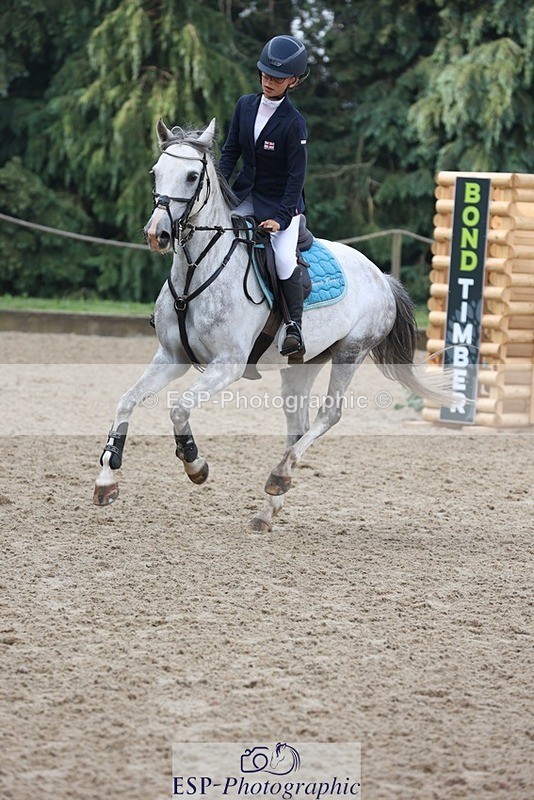 230618-083524-09276 - Cls 19 Pony Intro 1m