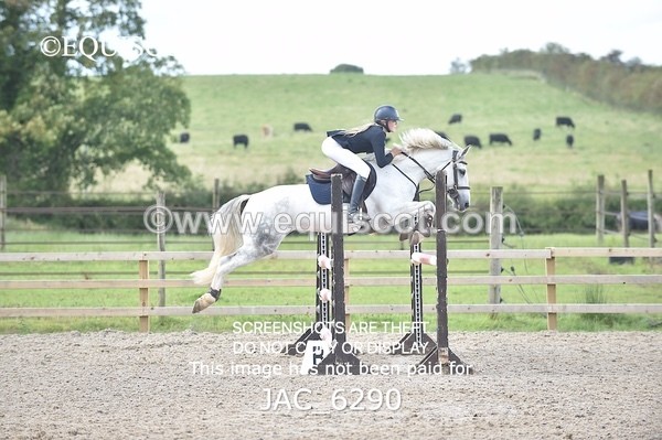 JAC_6290 - CLASS 9 SAT Pony Foxhunter/ 1.10m Open