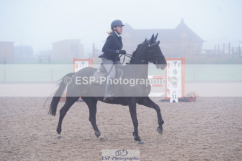 241006A-112618-06553 - Cls 19 Snr 1.05m Open