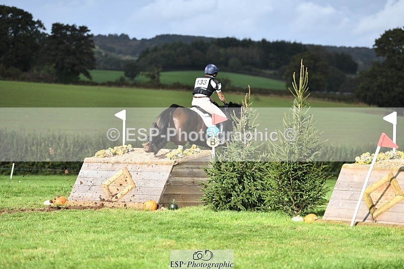 231020-142922-09747 - 133-FOXENHOLE-Laura.Elliott-XC