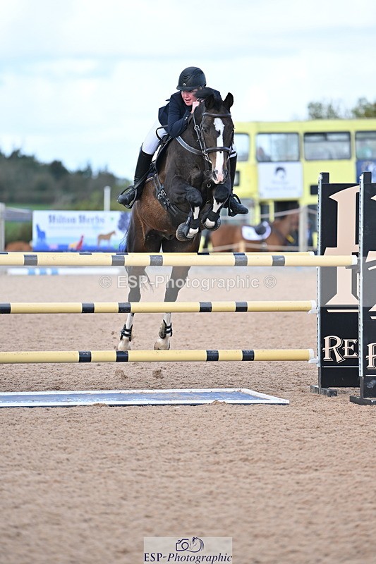 231014A-122044-04545 - Cls 19 1.15m Members Cup