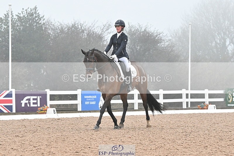 240217A-143038-03462 - 163-Anna.Johannson-Diamond.Bar