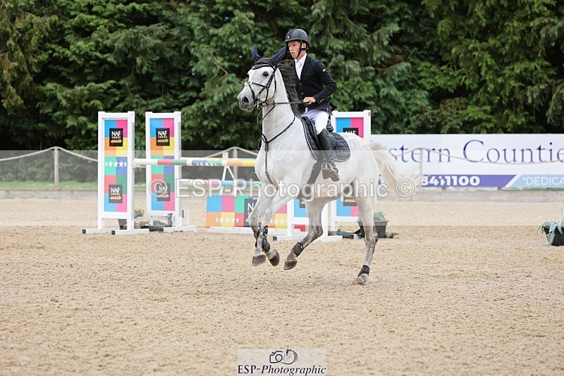 240711-152308-28885 - Cls 124 Foxhunter