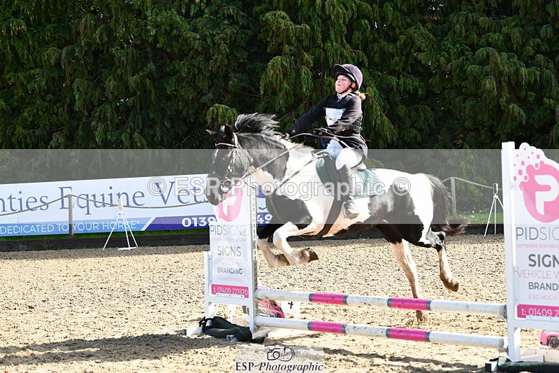 251004A-115403-00799 - Classes 4 & 5 50cm