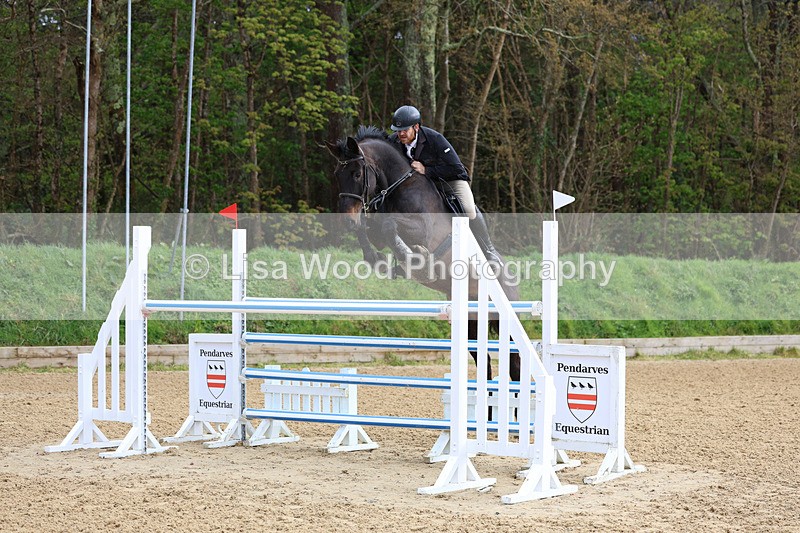 3E7A2494 - Class 9: Senior 1.30m open