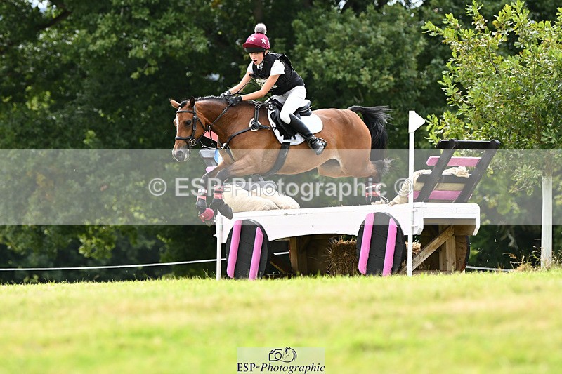 240825X-161743-36718 - 80cm XC 15.30 to 16.30