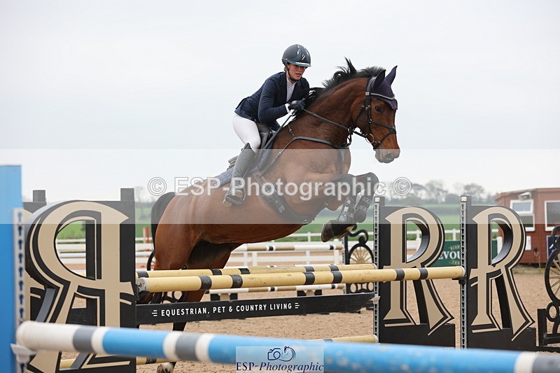 241101A-125935-01905 - FRI Cls 6 Foxhunter and 1.20m Open