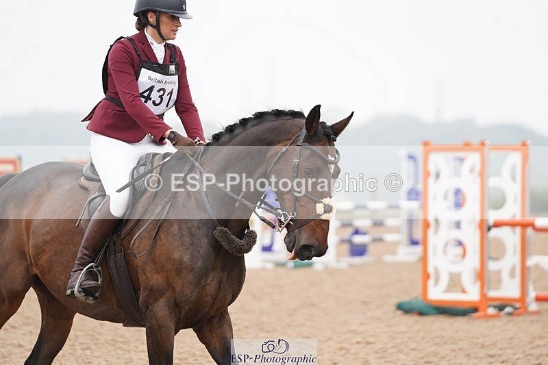 240901A-130322-07643 - 431-Lizette.Jackman-MURPHYS.GAUNTLET