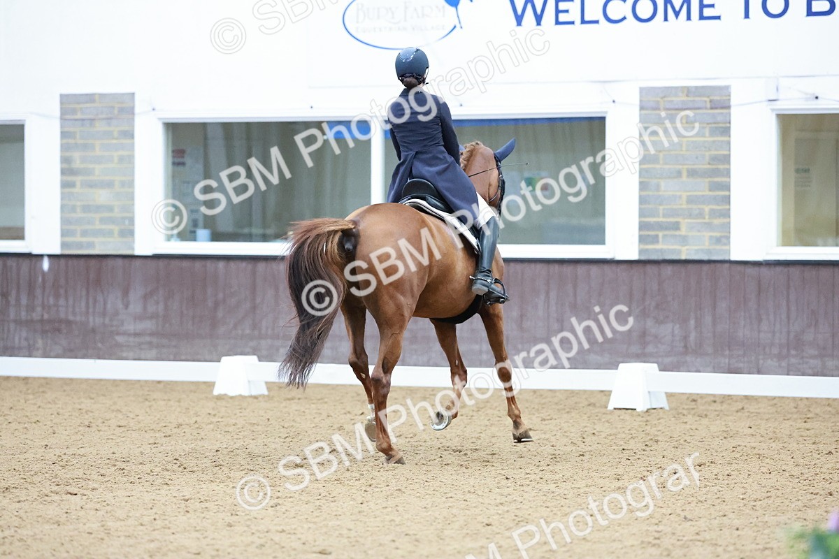 SBM_016490 - Class 5 - FEI INT II - 17.24-18.20