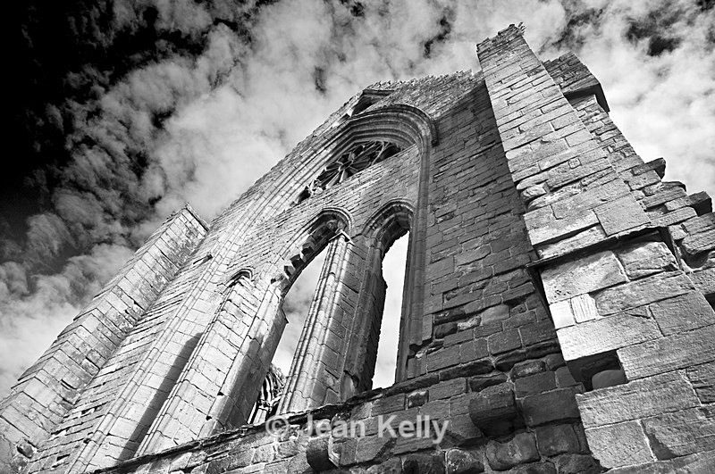 Sweetheart Abbey - 7642 - Black and white