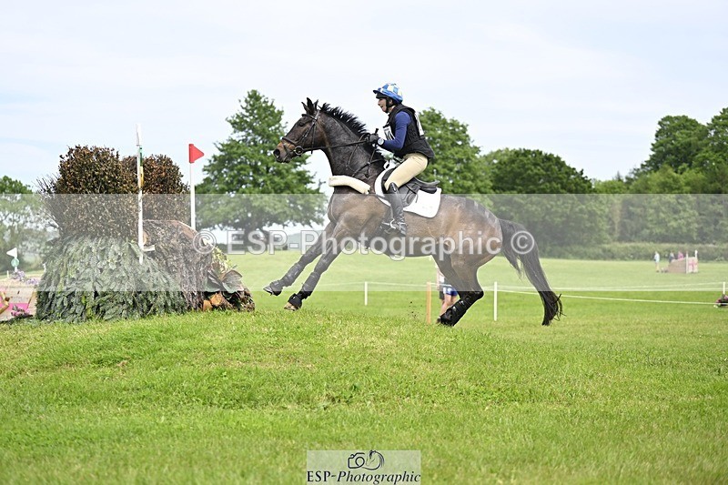 240525-153053-16798 - 220-BALLINAMURRA_FLARE_STAR-Mary_Mason
