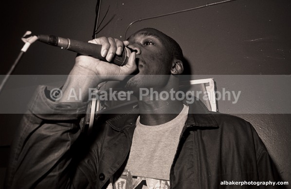 005 longman - DNB: MCR