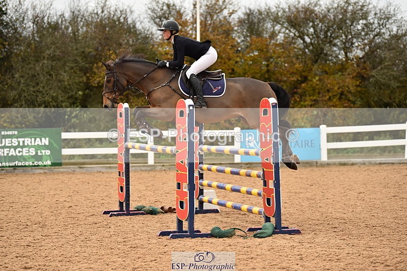 231122A-140856-00589 - Cls 5 Foxhunter & 1.20m Open