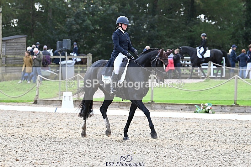 231019-143542-04221 - 054-PORSCHE-Coco.Lanni-DR