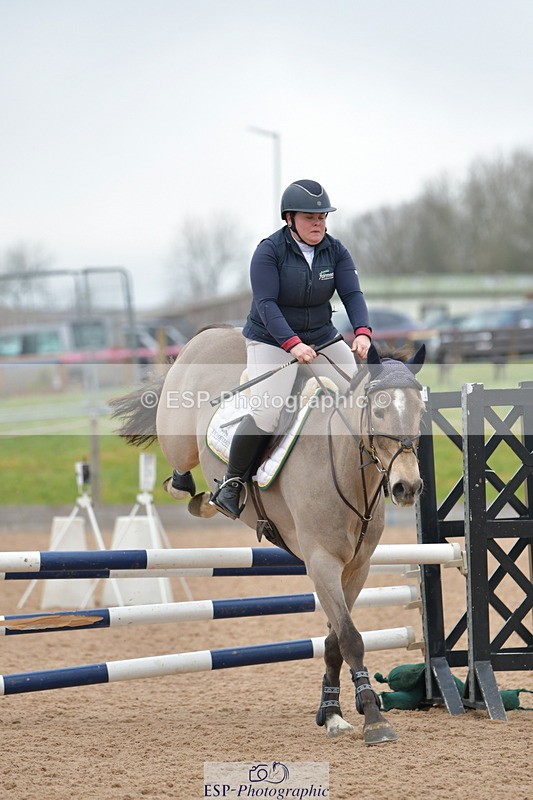 240128A-122418-00910 - Cls 16+17 Club and Schools 80cm