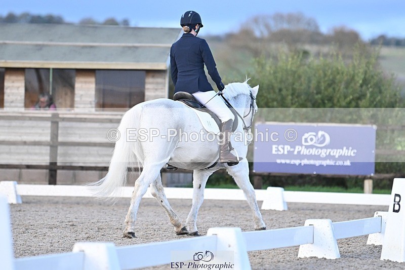 231105-161908-04057 - Cls 4 Novice 24 15.24 to 16.35 break