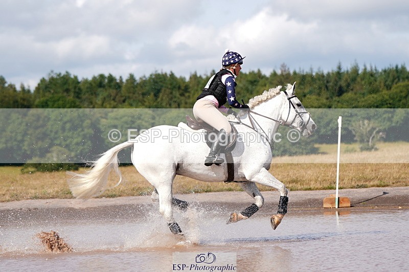 250803A-163352-17220 - Q-760-Sharon.Routley-KNOCKDOMNEY.SILVER.GAP