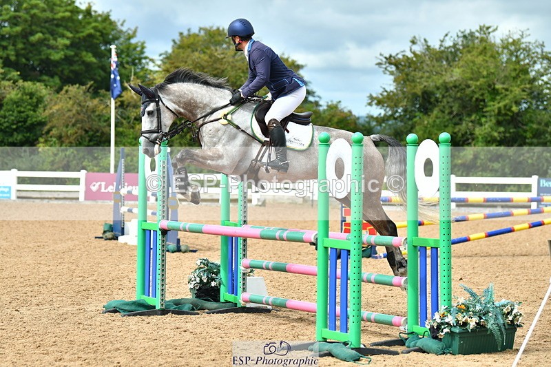 230813A-105600-11582 - Cls 40 A&B Senior Discovery & 1m Open