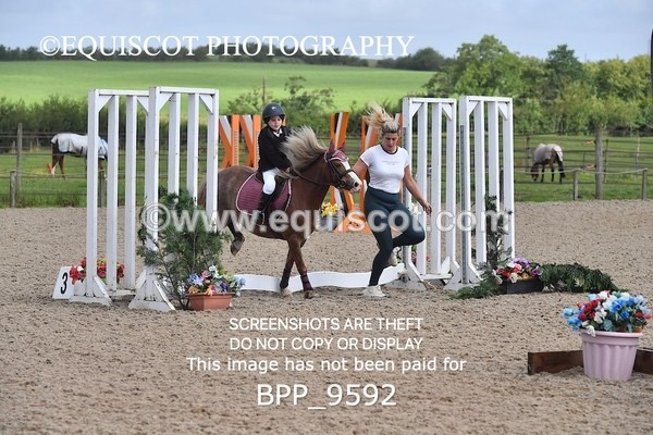 BPP_9592 - CLASS 1 SAT Derby Show Jumping 20CM,