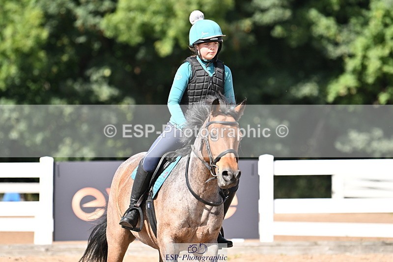 250821B-154324-00596 - Group B - Danielle