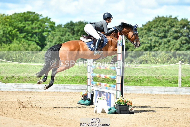 230720A-111130-02097 - Cls 5, 2 Star Medium 1.35m